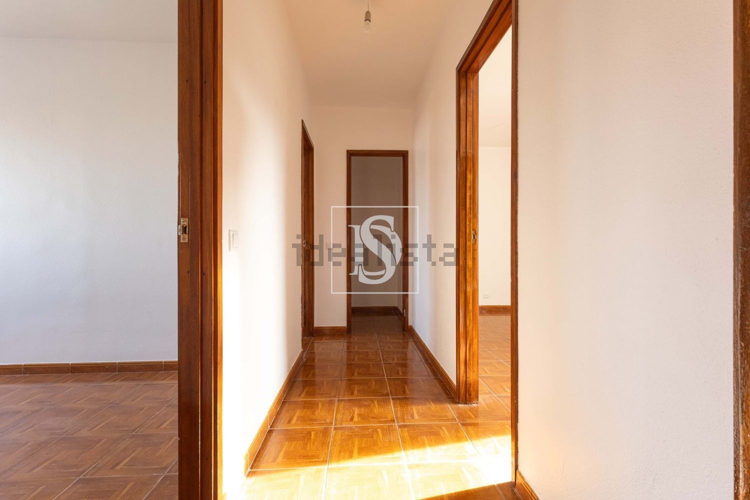 公寓 t3出售在Estrada do Olho de Água, 83800320 - 过道