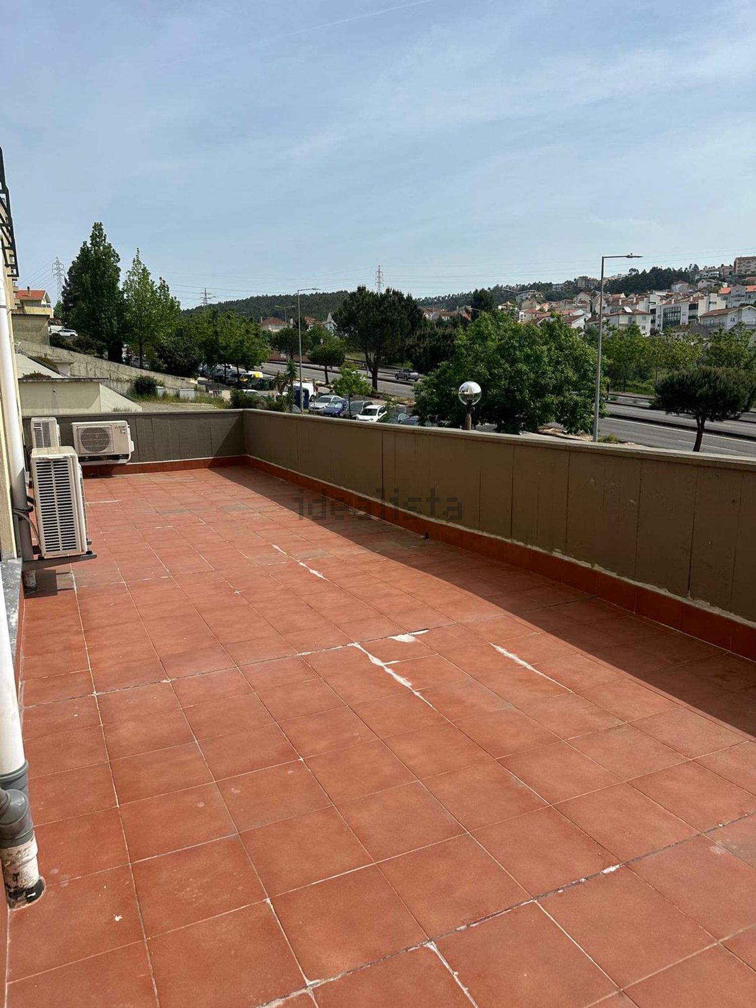 出租房间在Avenida Elísio de Moura, 377 - 阳台
