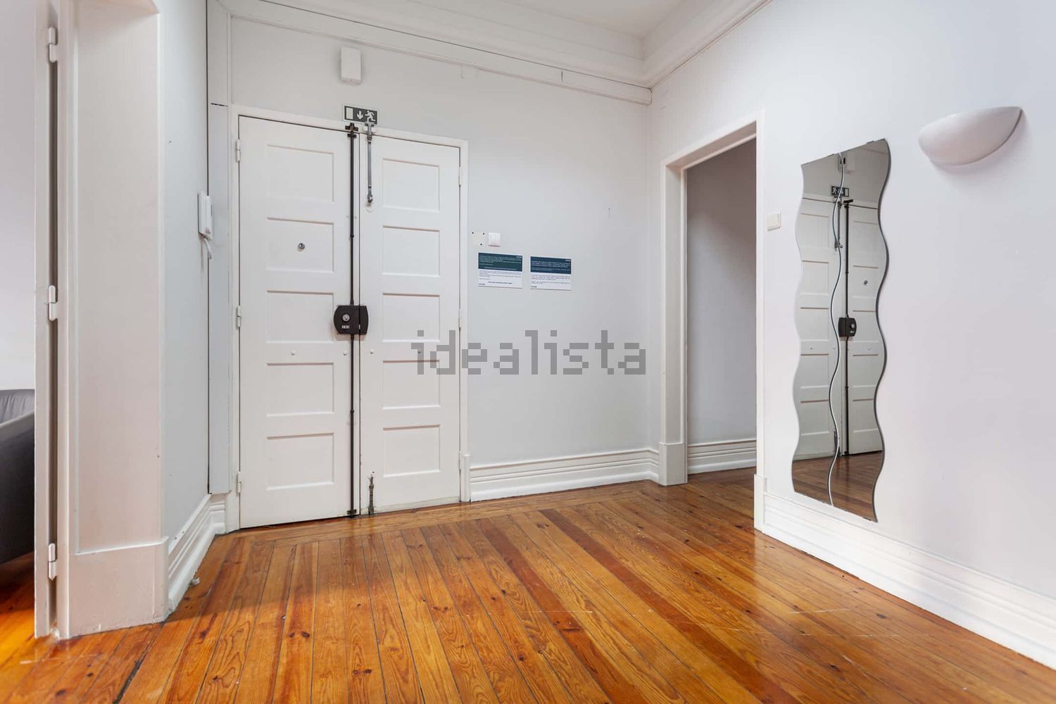 出租房间在Avenida António Augusto de Aguiar s/n - 试衣间