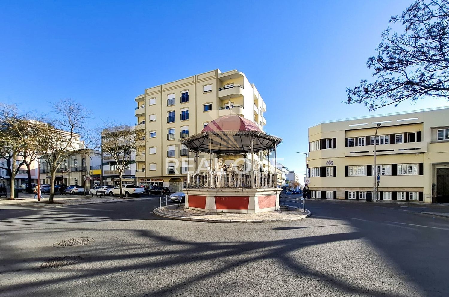 公寓 t3出售在Avenida José da Costa Mealha, 82 - 视线