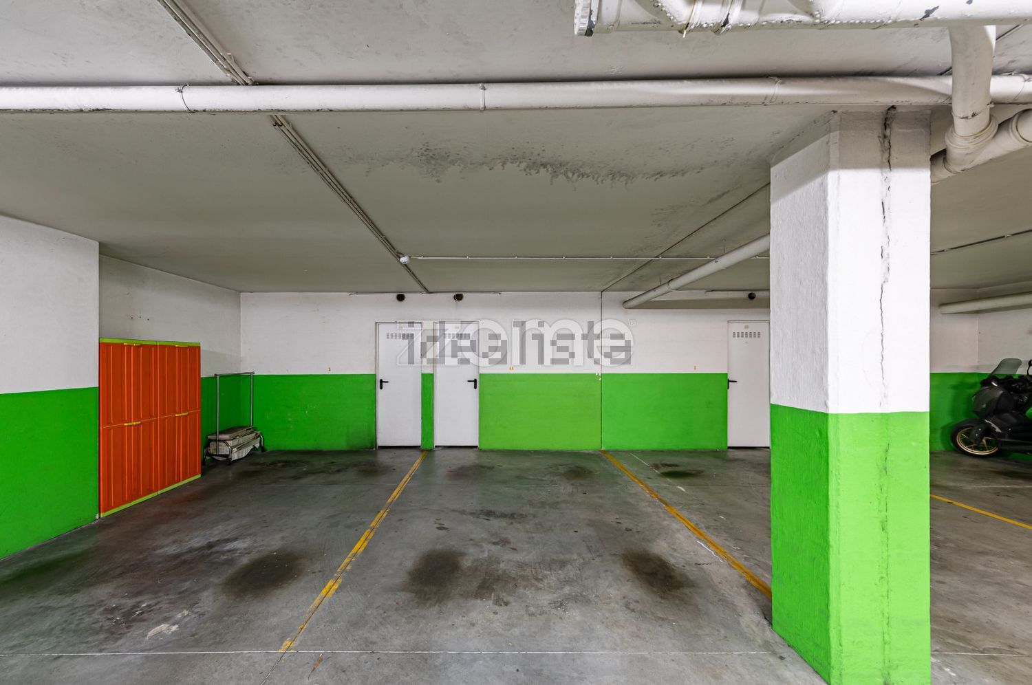 出租公寓 t2在Avenida Doutor Salgado Zenha, 457 - 停车位
