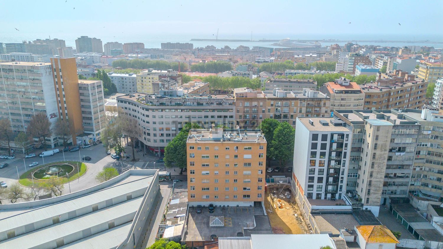 公寓 t3出售在Avenida Dom Afonso Henriques, 1105 - 视线
