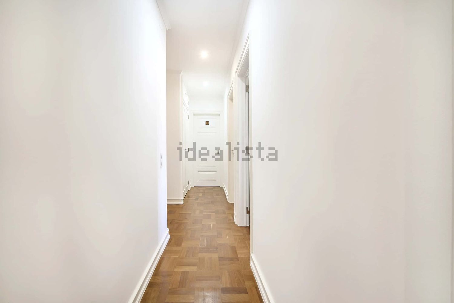 出租房间在Avenida Barbosa du Bocage, 52 - 过道