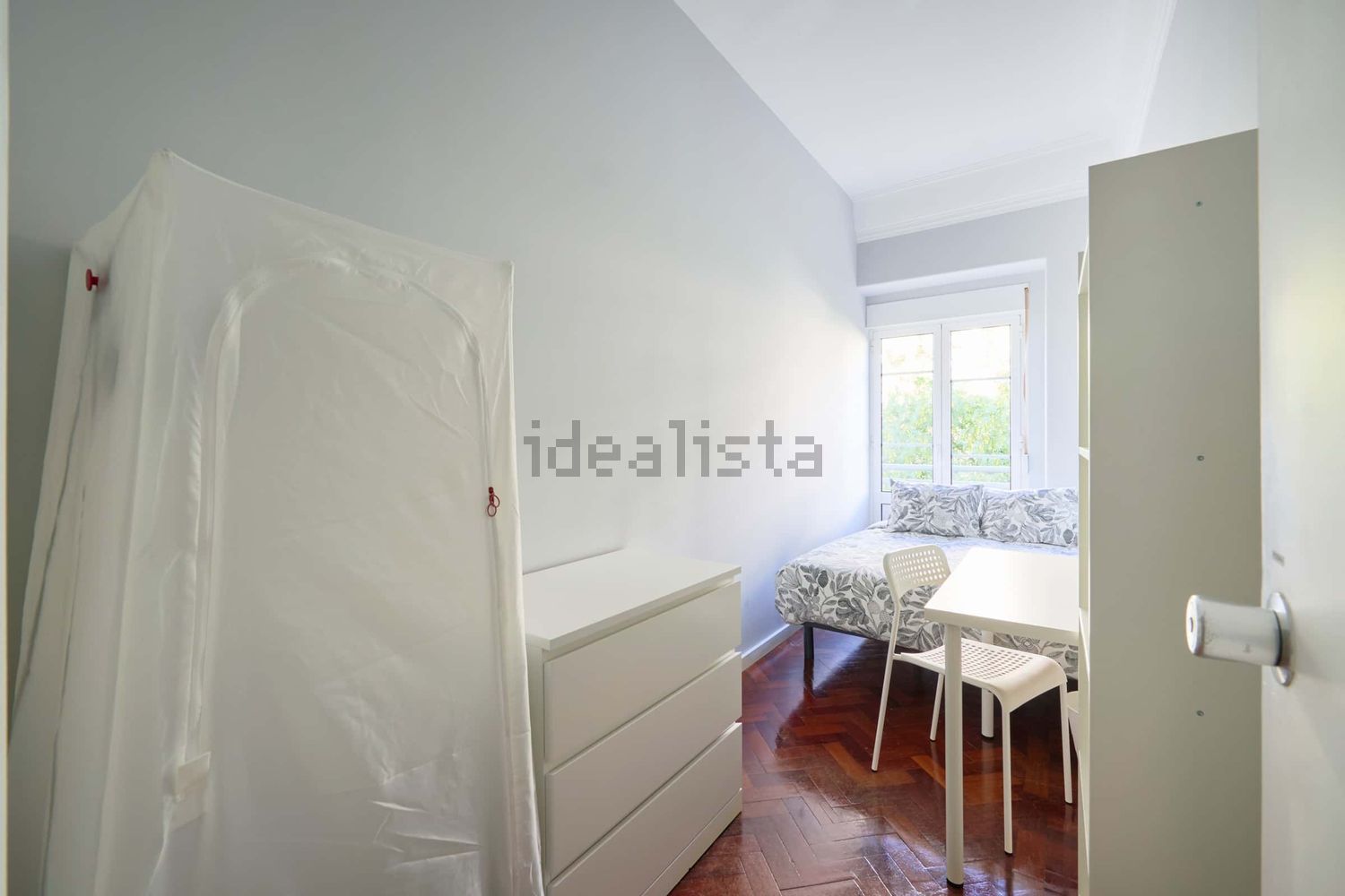 出租房间在Avenida Elias Garcia, 147 - 卧室