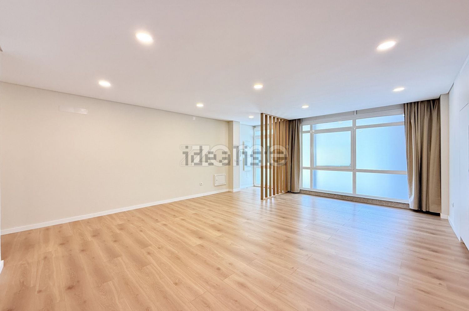 公寓 t3出售在Rua Lino José de Sousa Ferreira, 1010 - 客厅