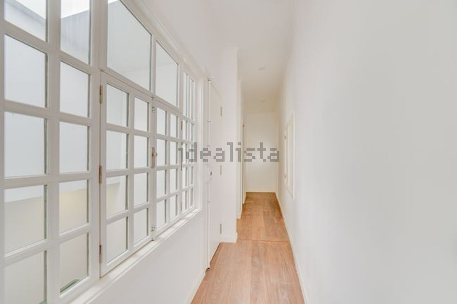 公寓 t2出售在Rua do Almada, 2 - 过道