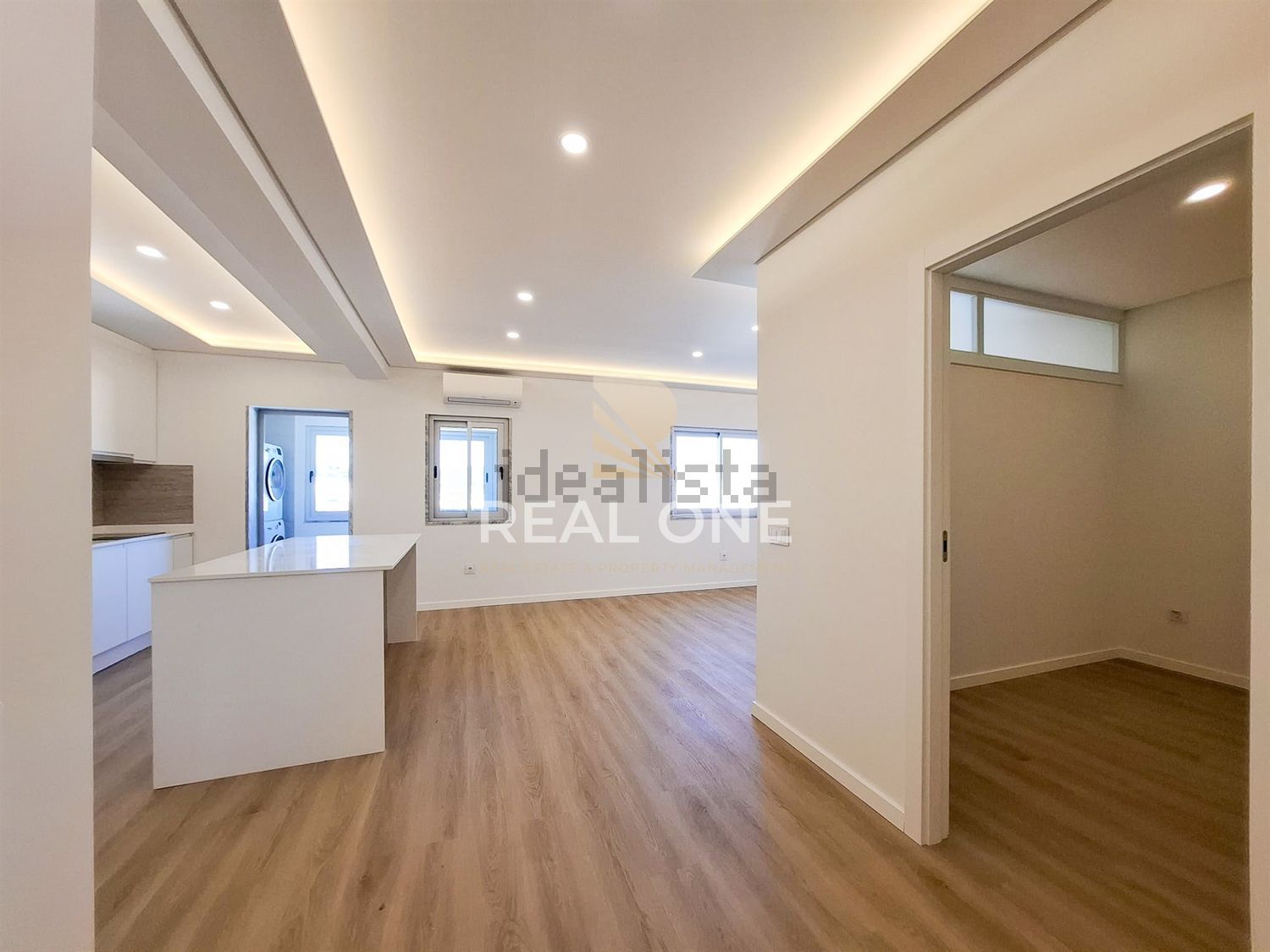 公寓 t3出售在Avenida José da Costa Mealha, 82 - 详情