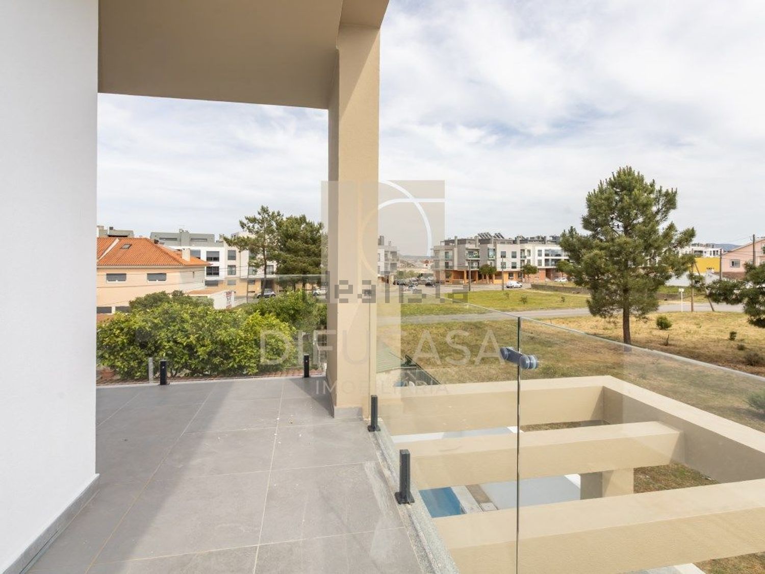 小楼房或独栋别墅出售在 Quinta da Lobateira - 阳台