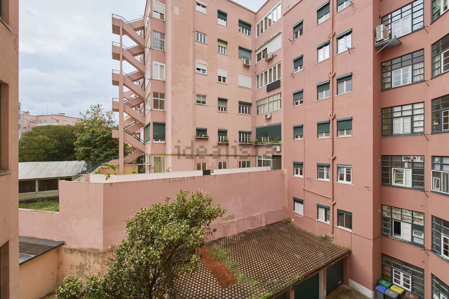 出租房间在Avenida Almirante Reis, 229 - 视线