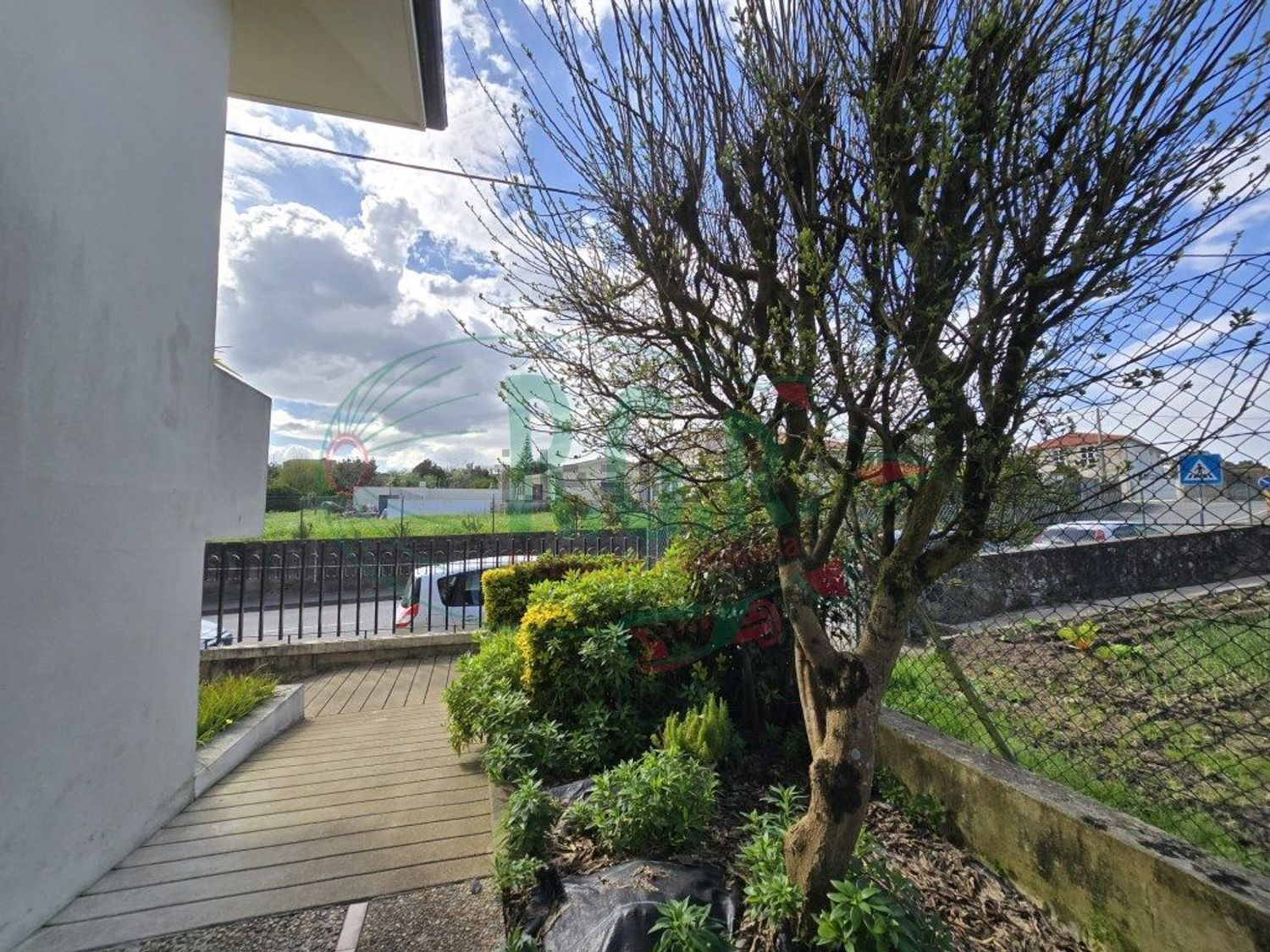 小楼房或独栋别墅出售在 Centro de Gondomar - 花园