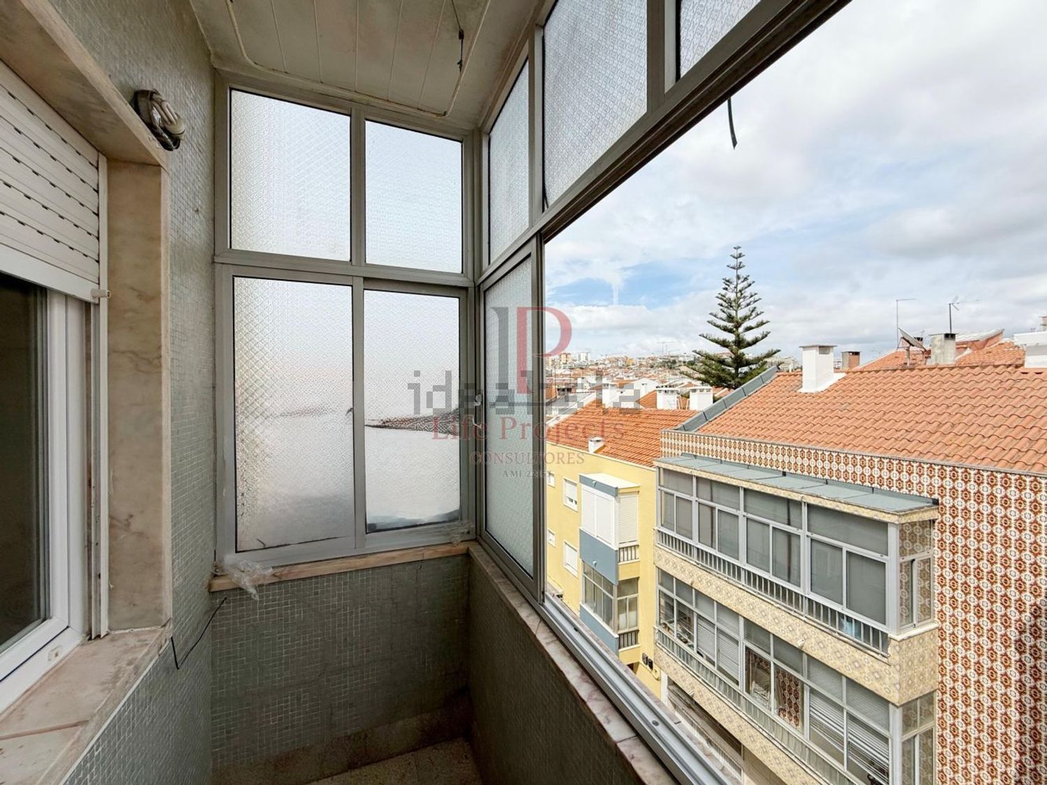公寓 t3出售在 Centro da Amadora - 阳台