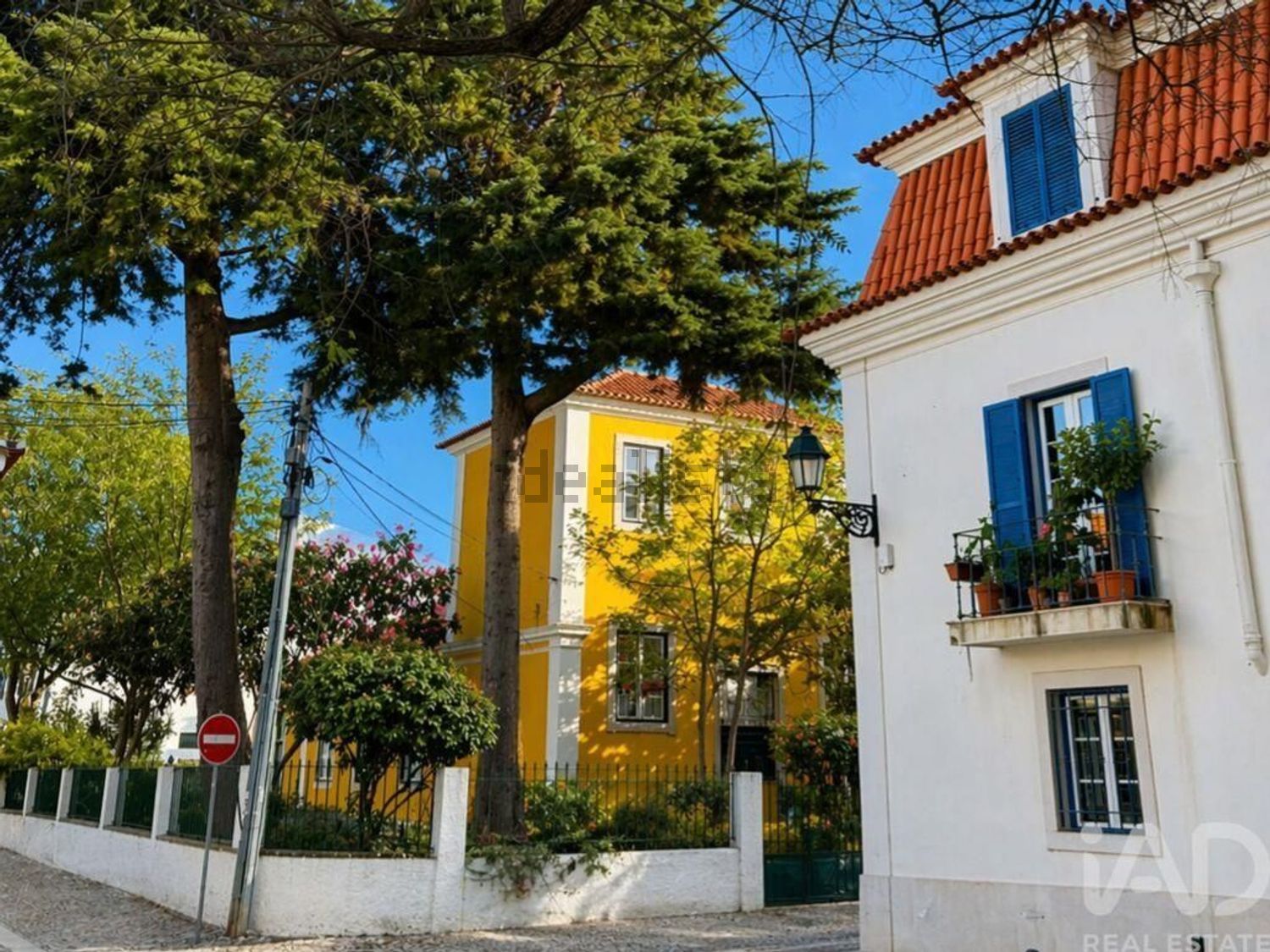 小楼房或独栋别墅出售在 Centro de Cascais - 外立面