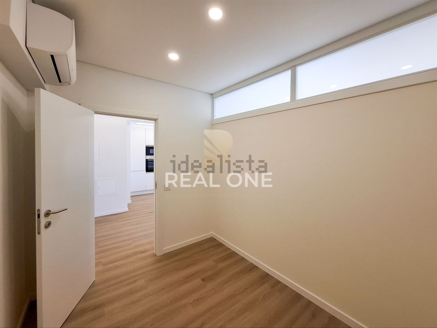 公寓 t3出售在Avenida José da Costa Mealha, 82 - 详情