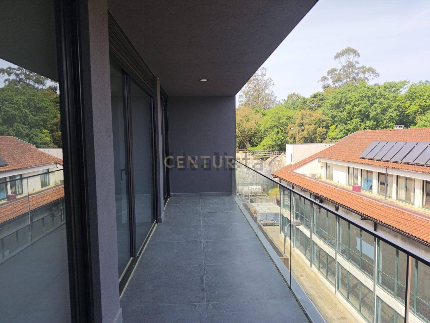 复式公寓出售在Rua Conde de Bertiandos, 317 - 阳台