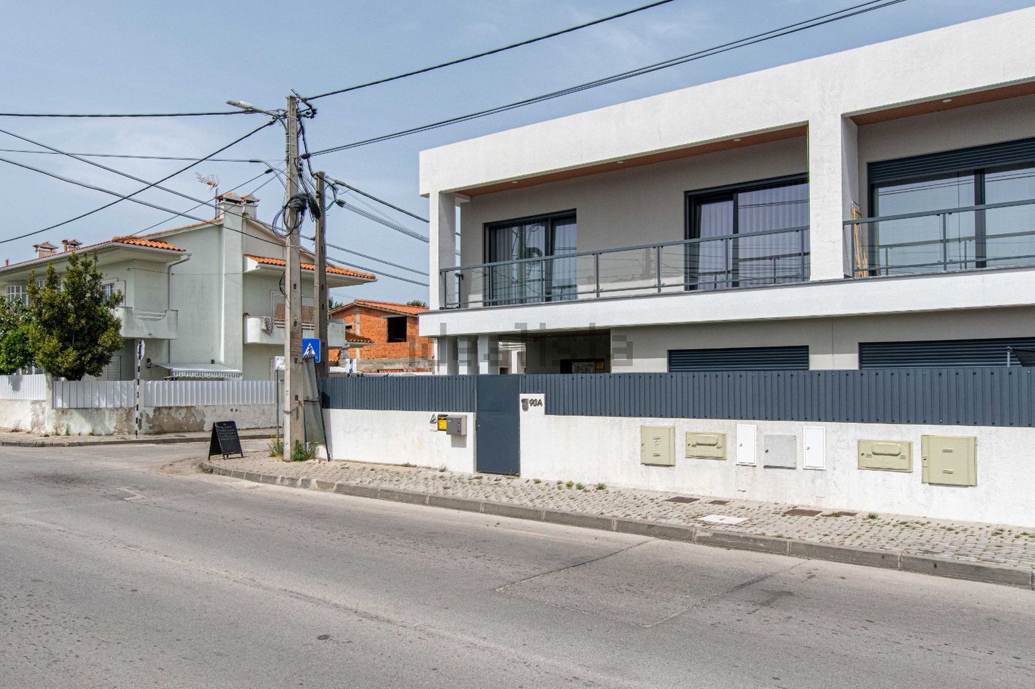 小楼房或独栋别墅出售在Avenida da Liberdade - 外立面