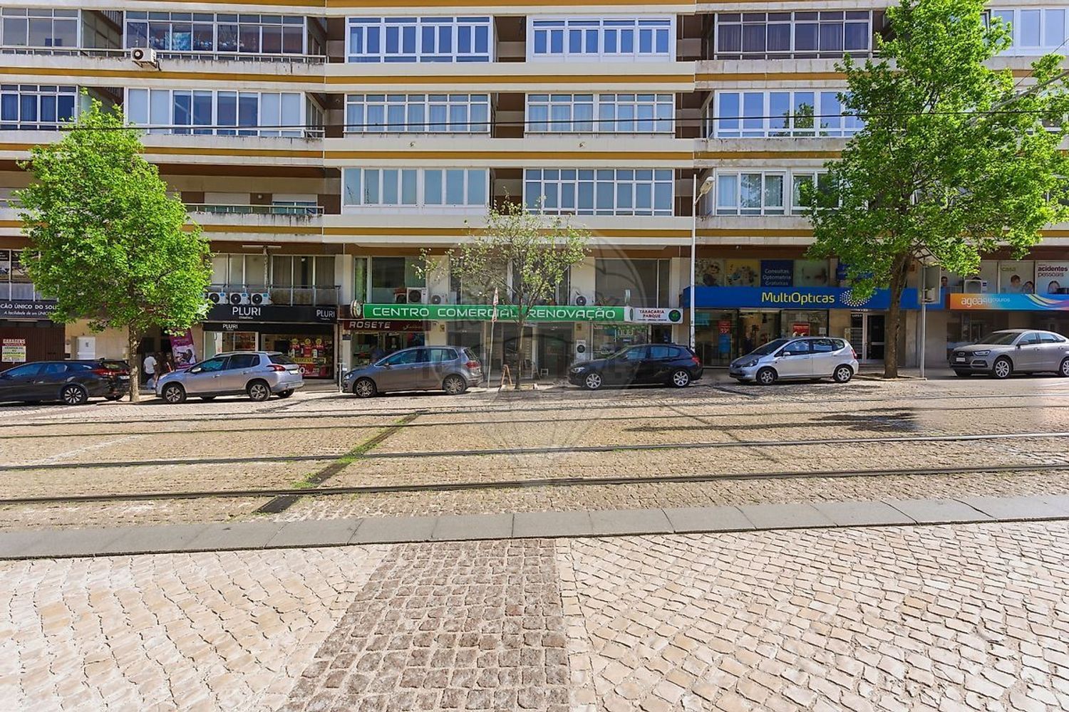 公寓 t3出售在Avenida Dom Nuno Álvares Pereira - 视线