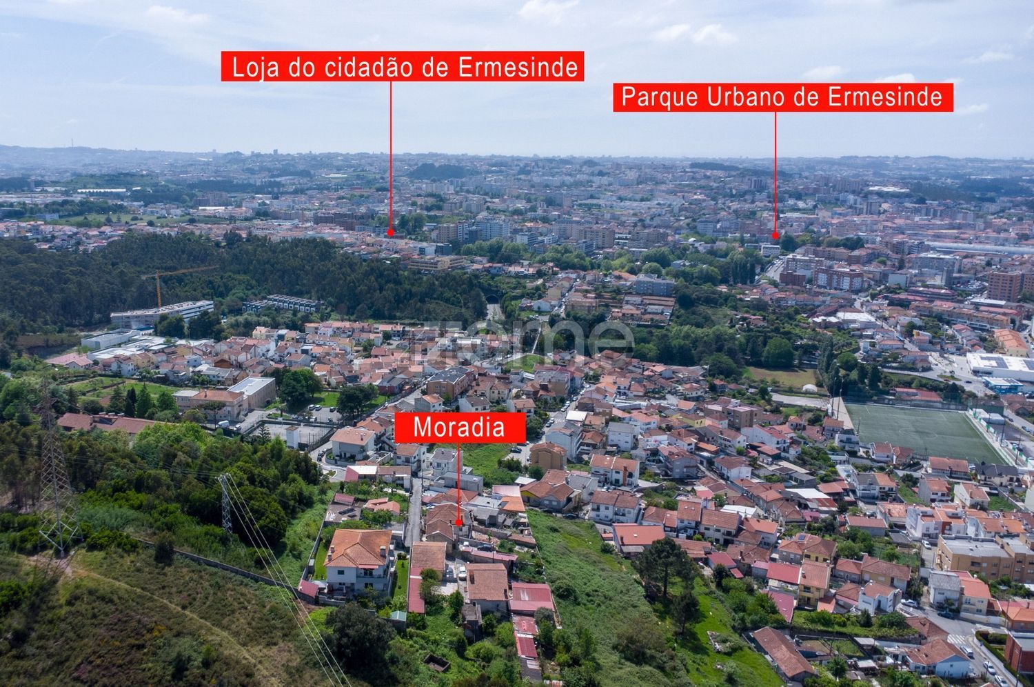 小楼房或独栋别墅出售在 Calçada Capitão Aires Martins, 73 - 详情