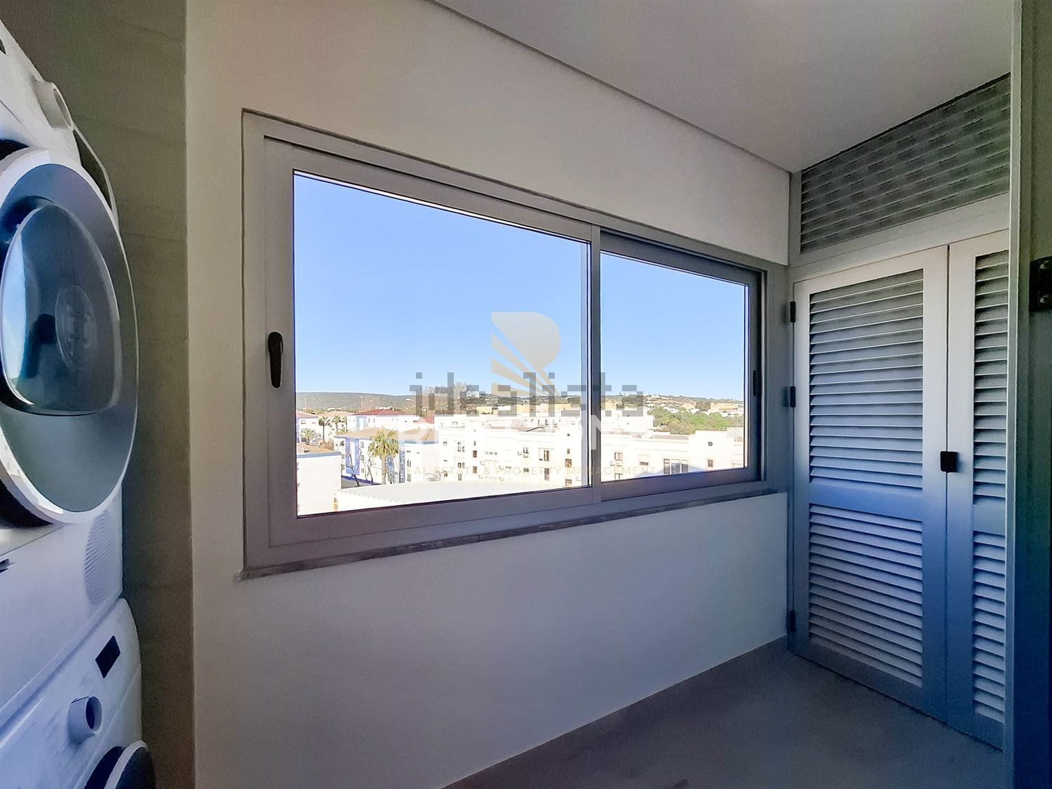 公寓 t3出售在Avenida José da Costa Mealha, 82 - 详情