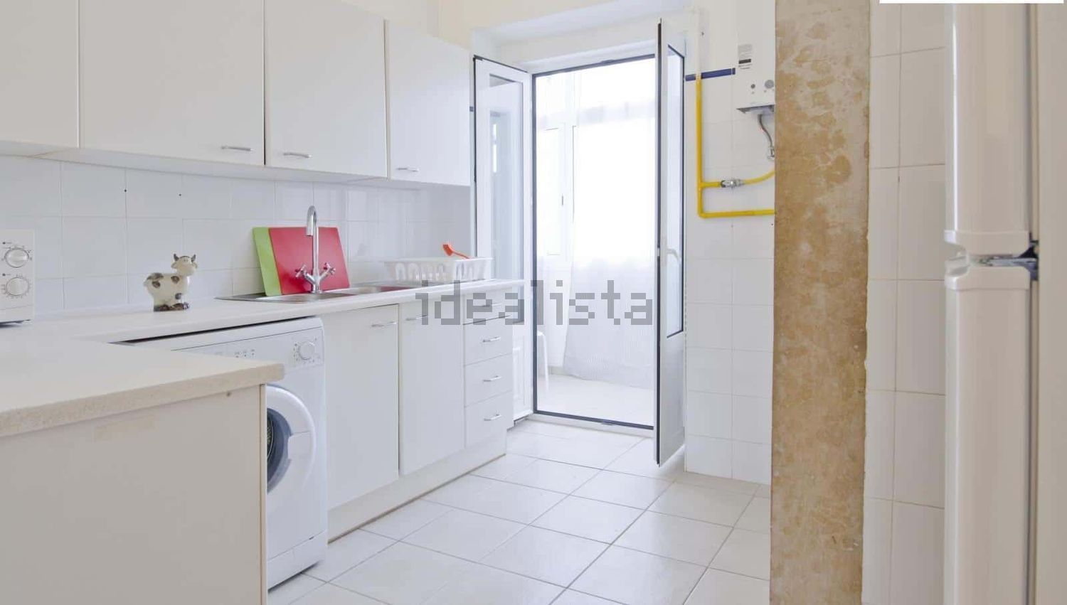 出租房间在Rua Augusto Gil s/n - 厨房