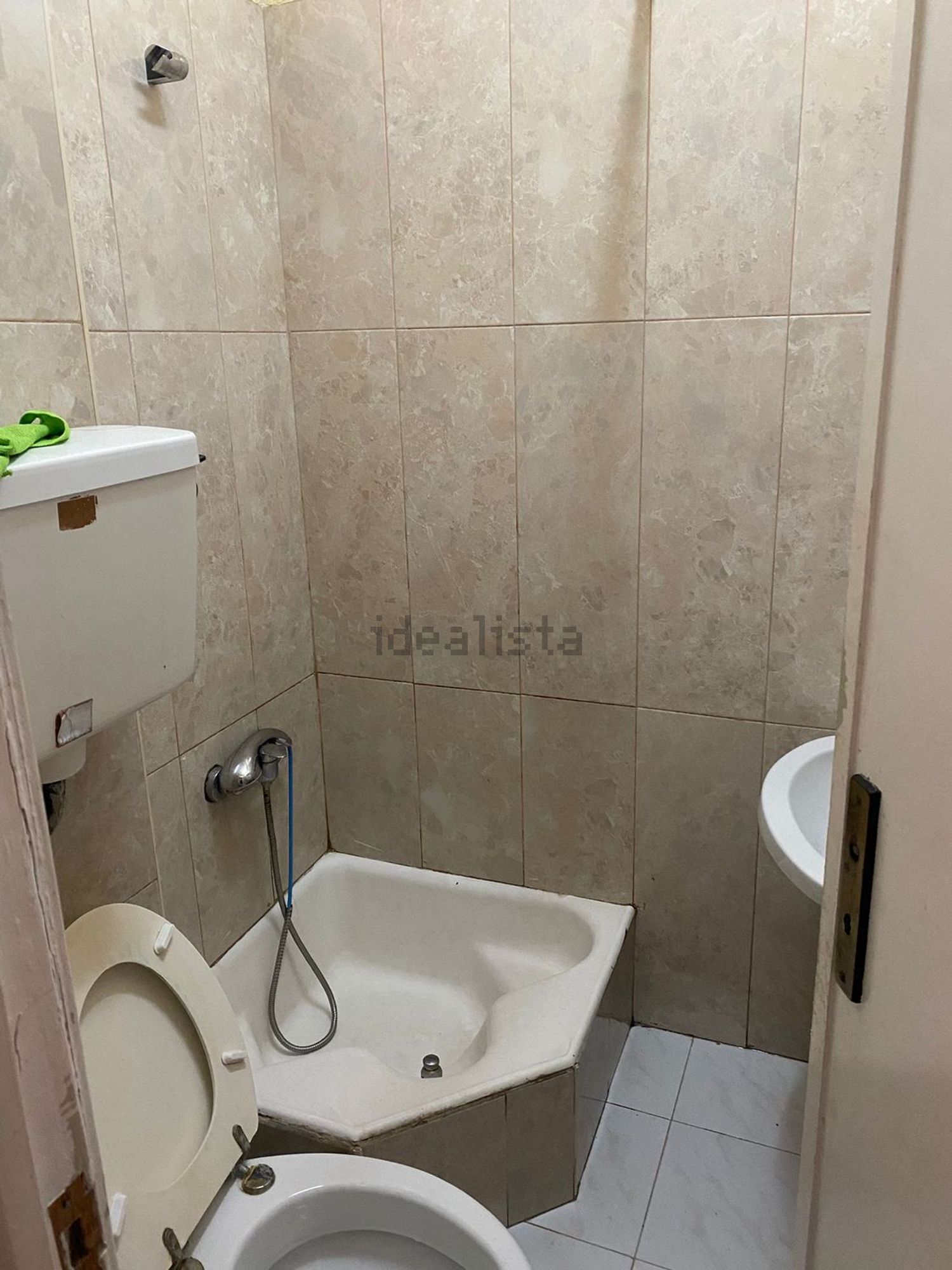出租房间在Rua Vila de Catió, 396 - 卫生间