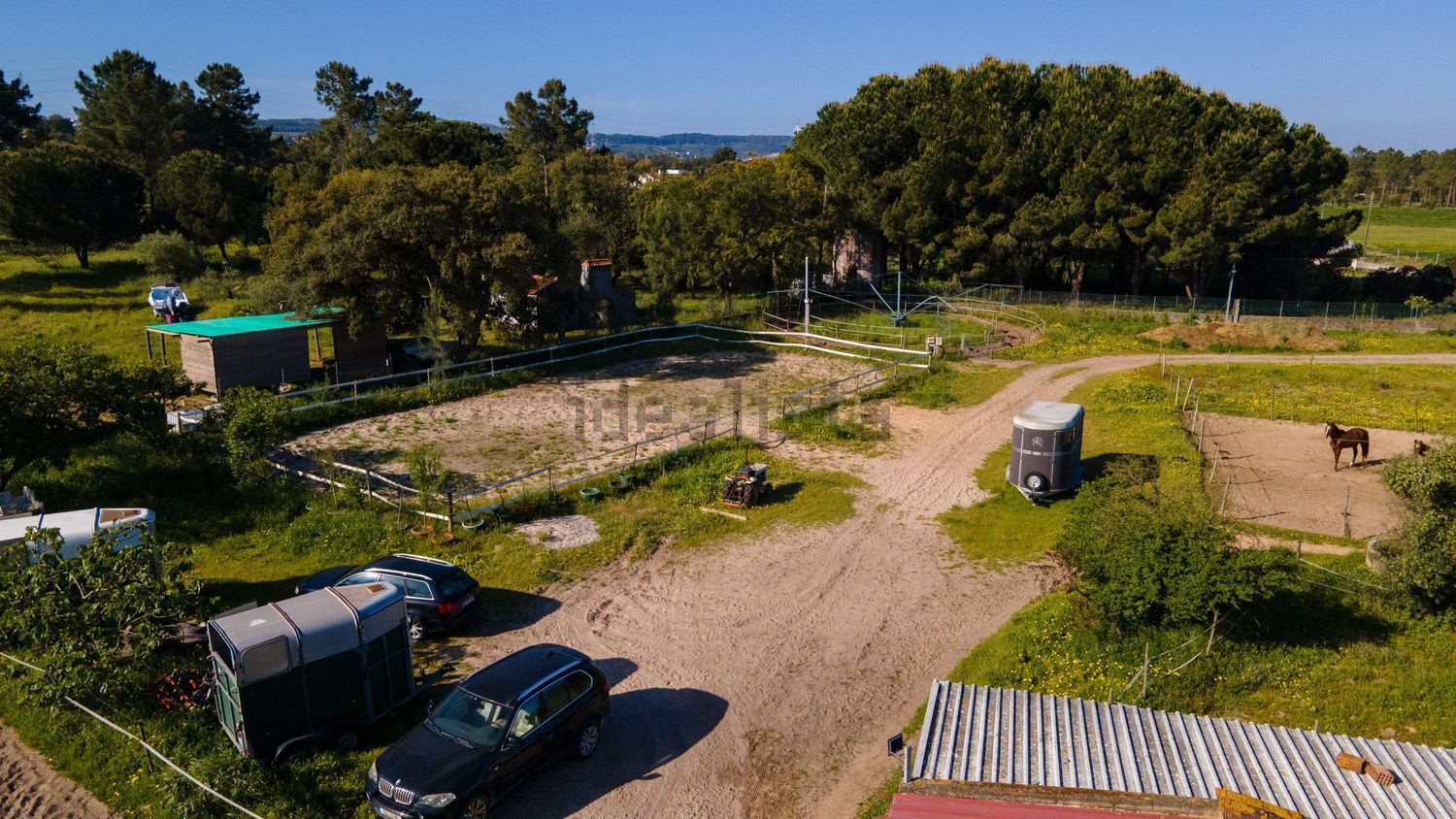 小楼房或独栋别墅出售在 Parque Industrial das Carrascas, Palmela, Portugal - 花园