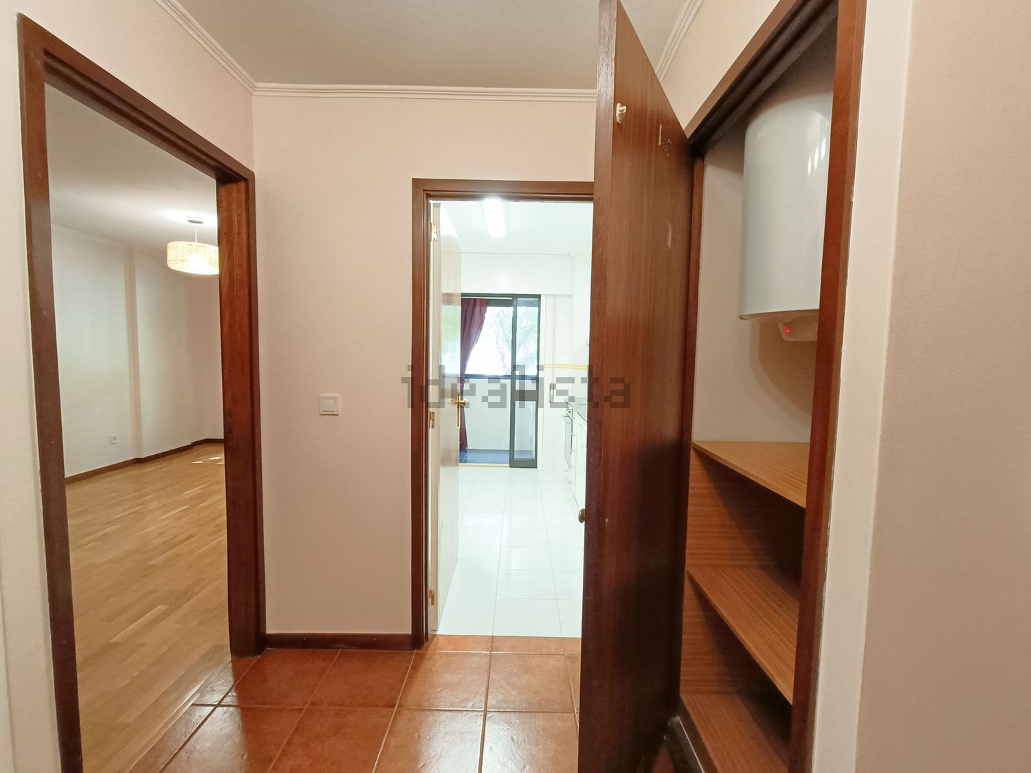 出租公寓 t1在Avenida Fabril do Norte, 1533 - 过道