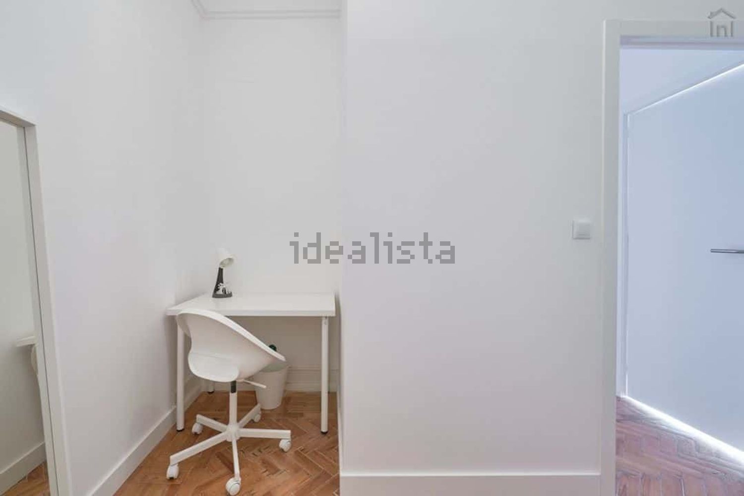 出租房间在Avenida Almirante Reis, 219 - 照片