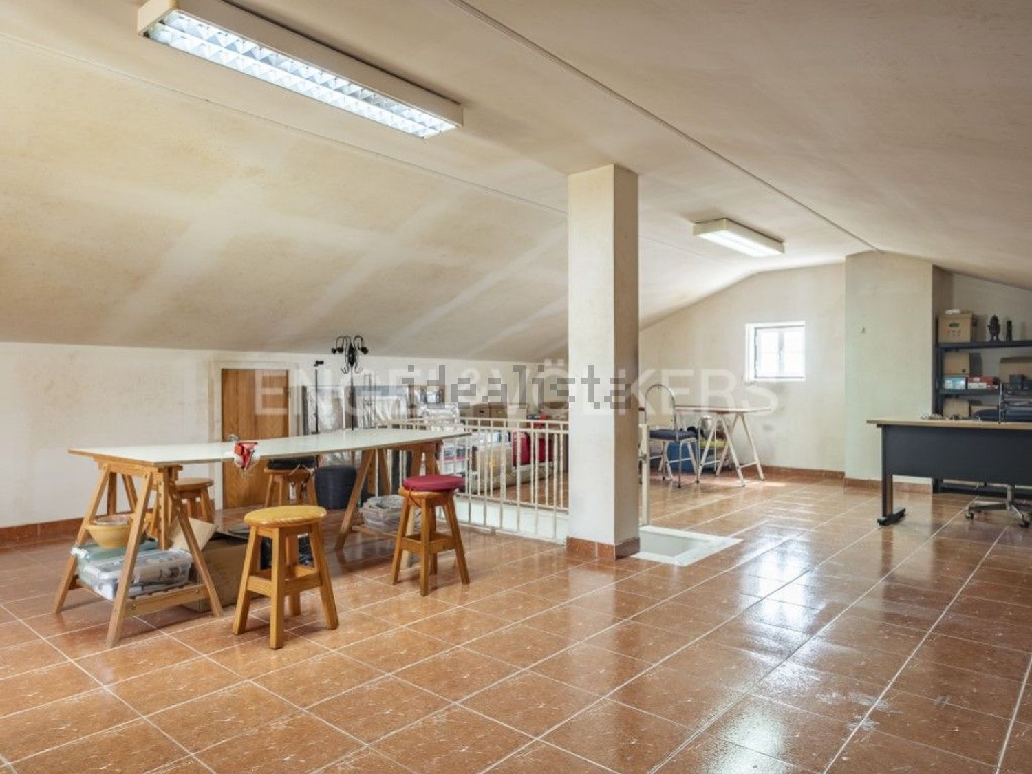 小楼房或独栋别墅出售在Rua das Granjas, 56 - 客厅