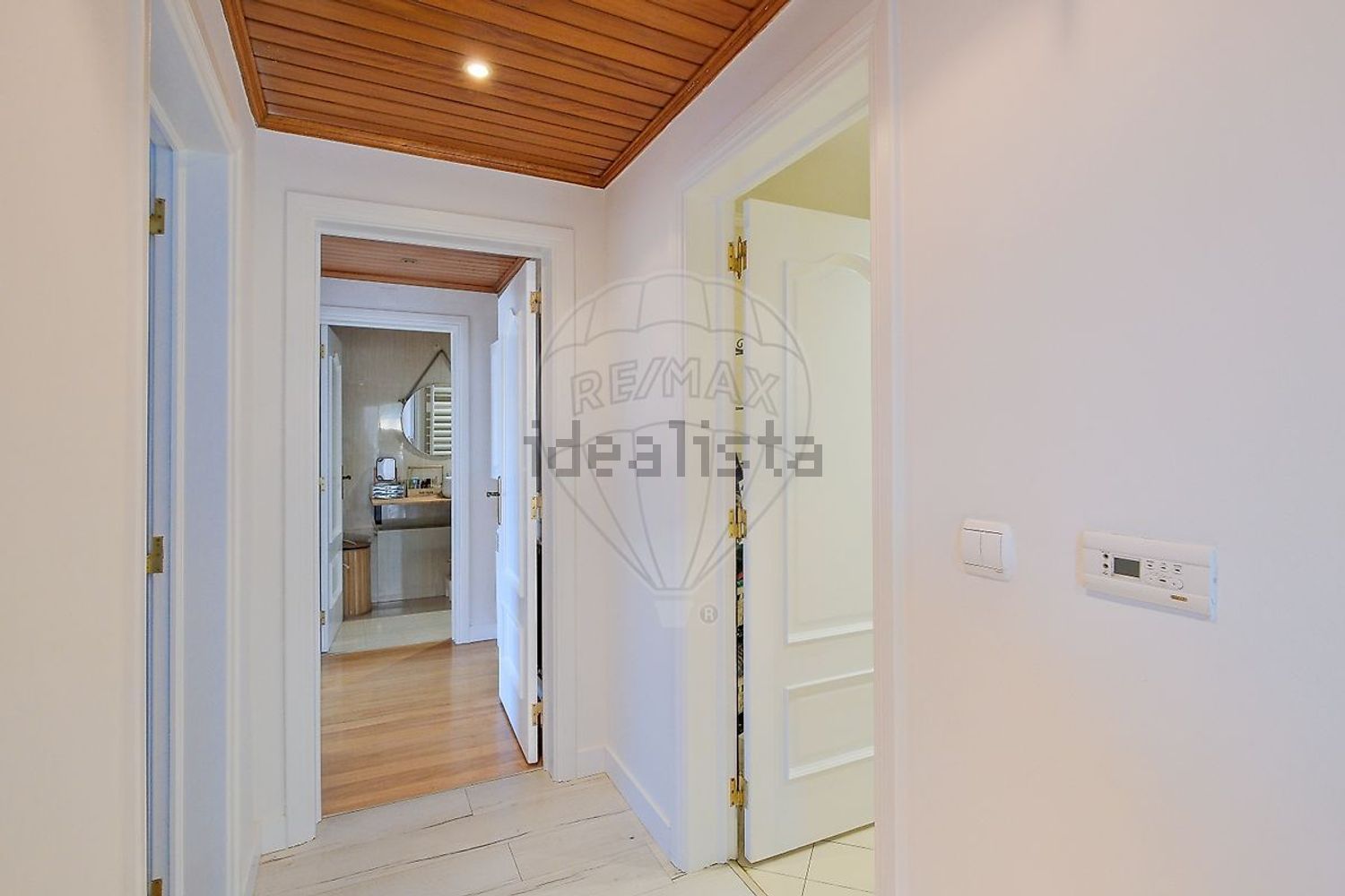 公寓 t4出售在 São Pedro de Penaferrim - 过道