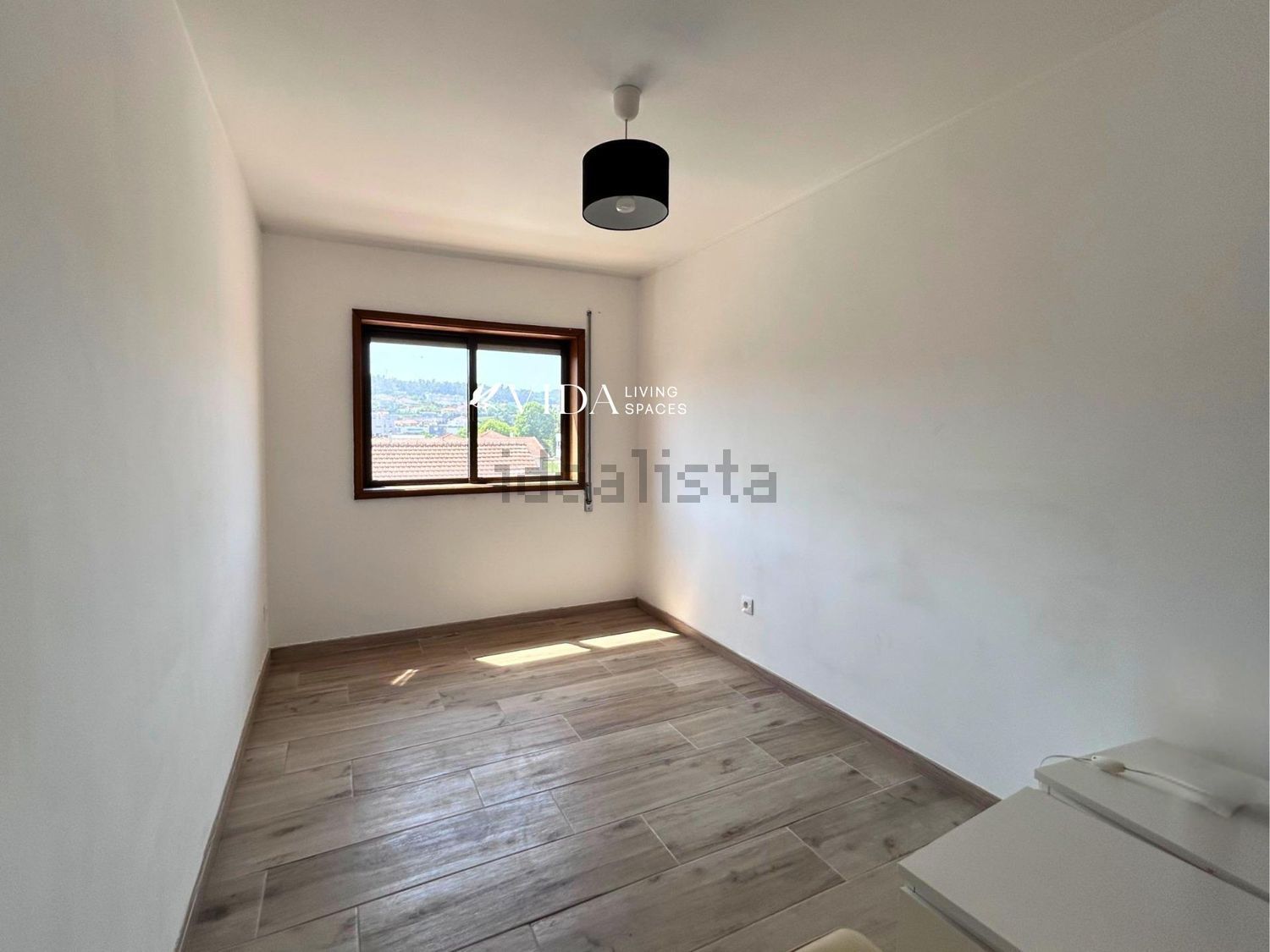 出租公寓 t2在Avenida 5 de Outubro, 381 - 居住