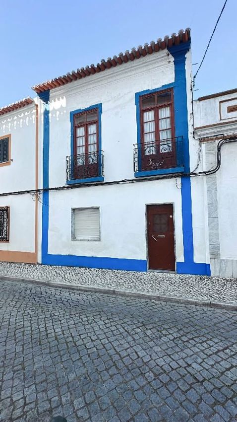 出租双拼别墅在Rua Visconde de Ferreira do Alemtejo, 19