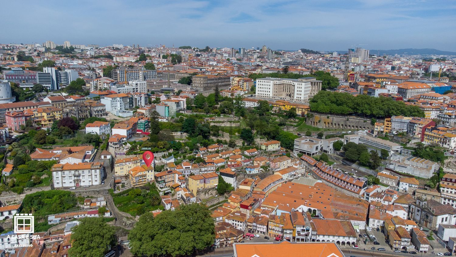 双拼别墅出售在 União das Freguesias de Cedofeita, Santo Ildefonso, Sé, Miragaia, São Nicolau e Vitória - 视线