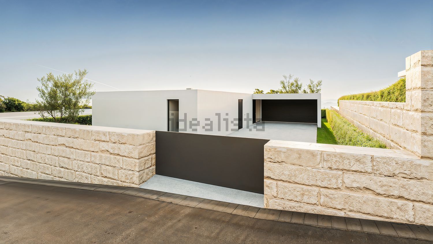 小楼房或独栋别墅出售在Rua das Figueiras, 58 - 外立面