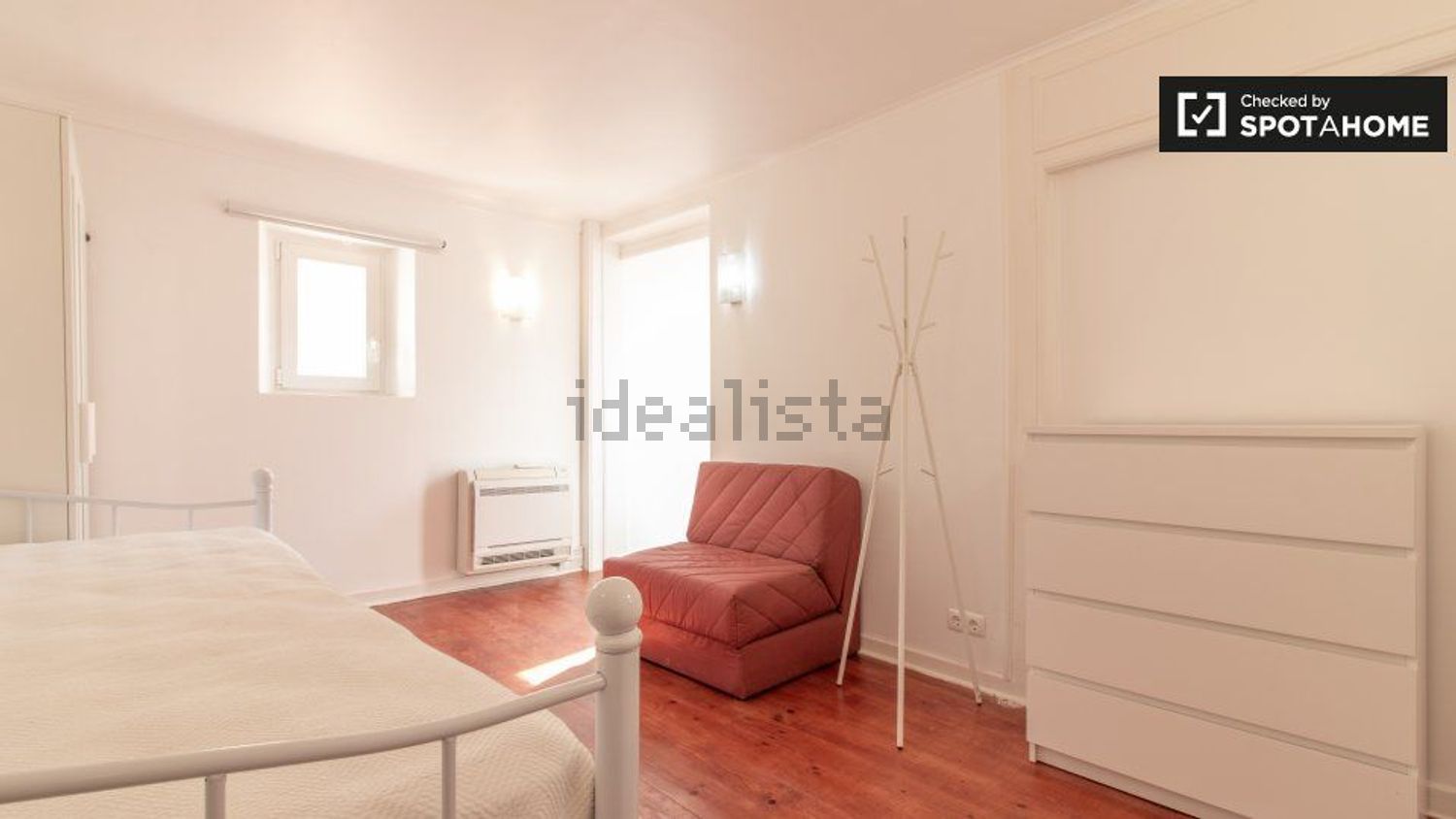 出租房间在Rua São Sebastião da Pedreira - 卧室