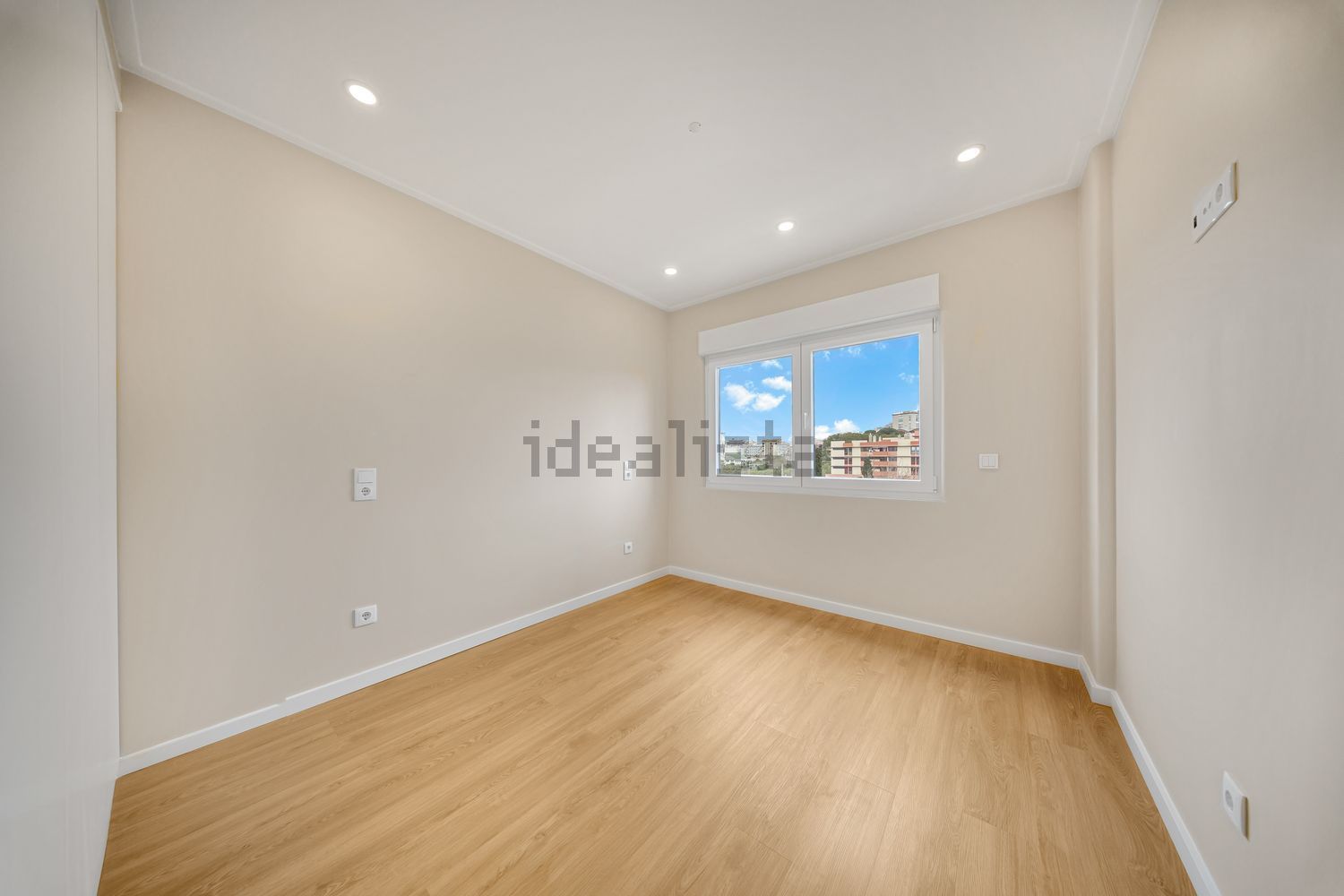公寓 t3出售在Avenida dos Ciprestes, 45 - 卧室