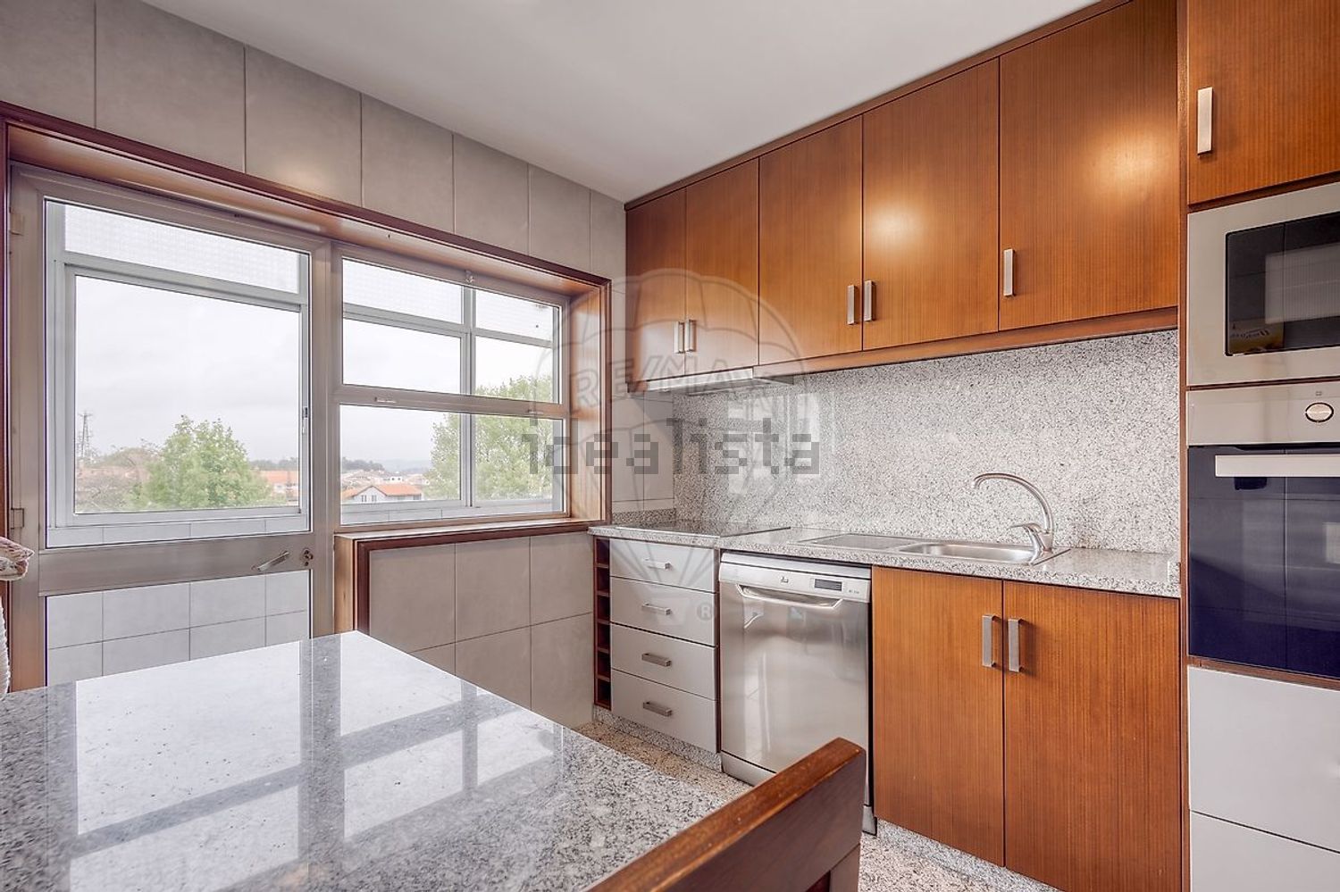 公寓 t3出售在Rua Castanheiros - 厨房