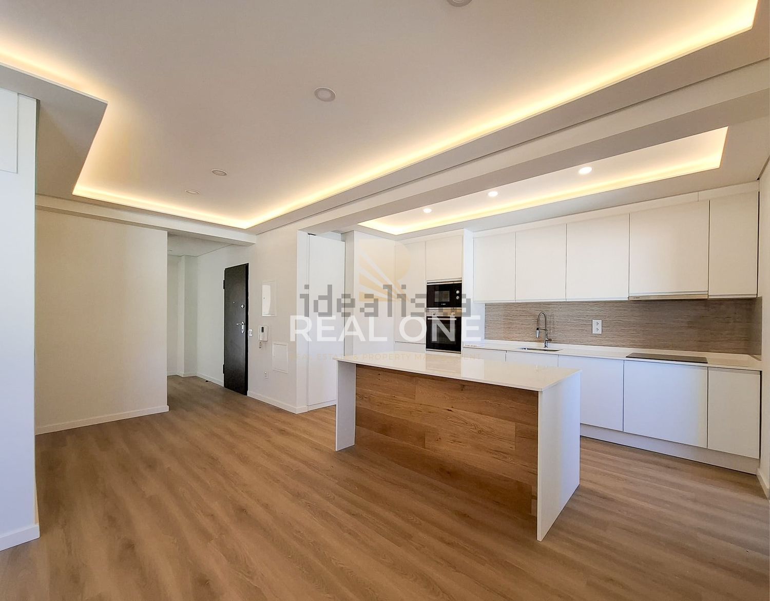 公寓 t3出售在Avenida José da Costa Mealha, 82 - 厨房