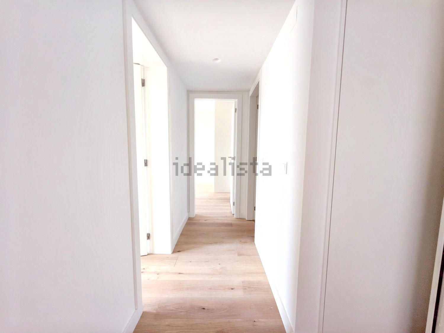公寓 t2出售在 Quinta da Fidalga - Quinta do Outeiro - Murtinheira - 过道