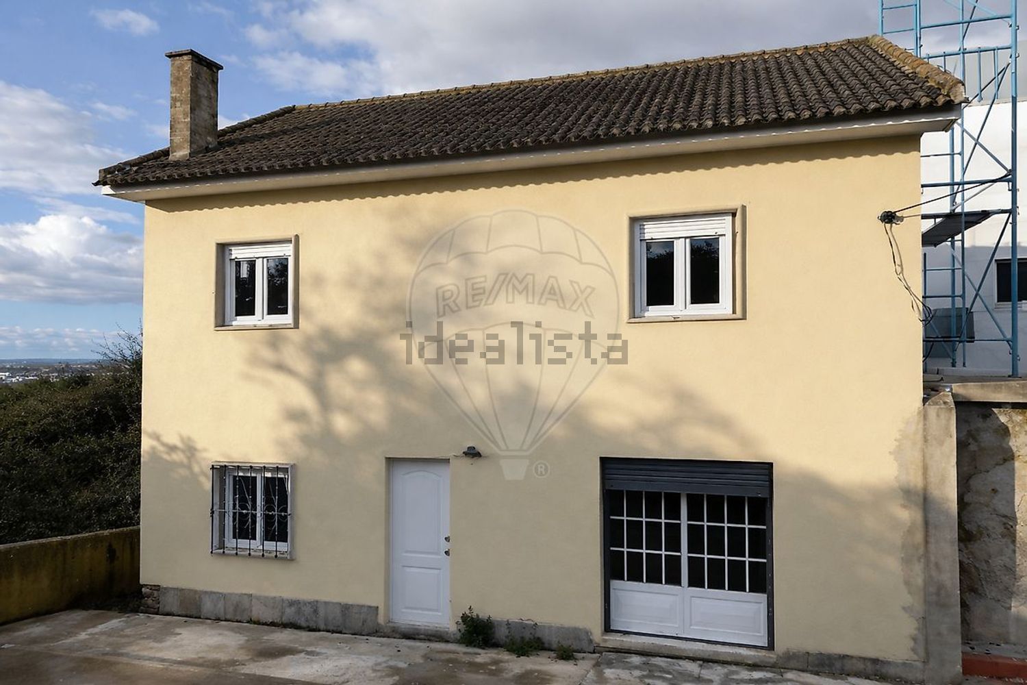 小楼房或独栋别墅出售在Rua Moinho Velho - 外立面