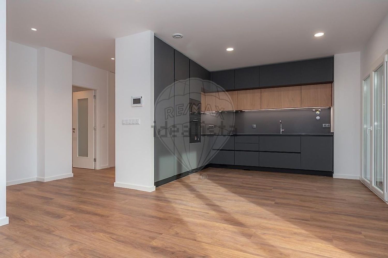 公寓 t3出售在Rua Aires De Carvalho - 照片