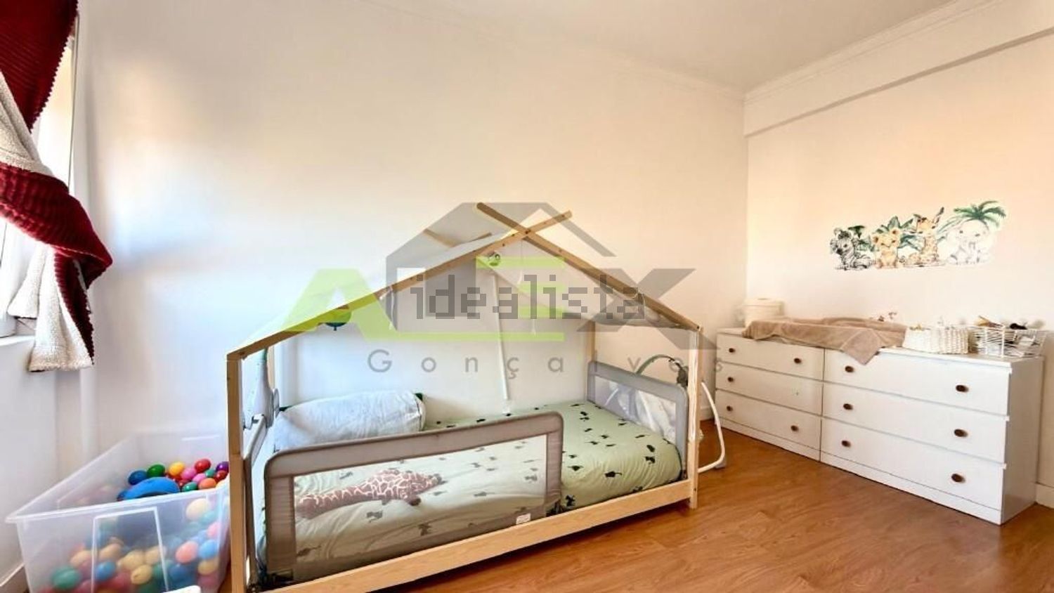 公寓 t3出售在 Centro do Feijó - 卧室