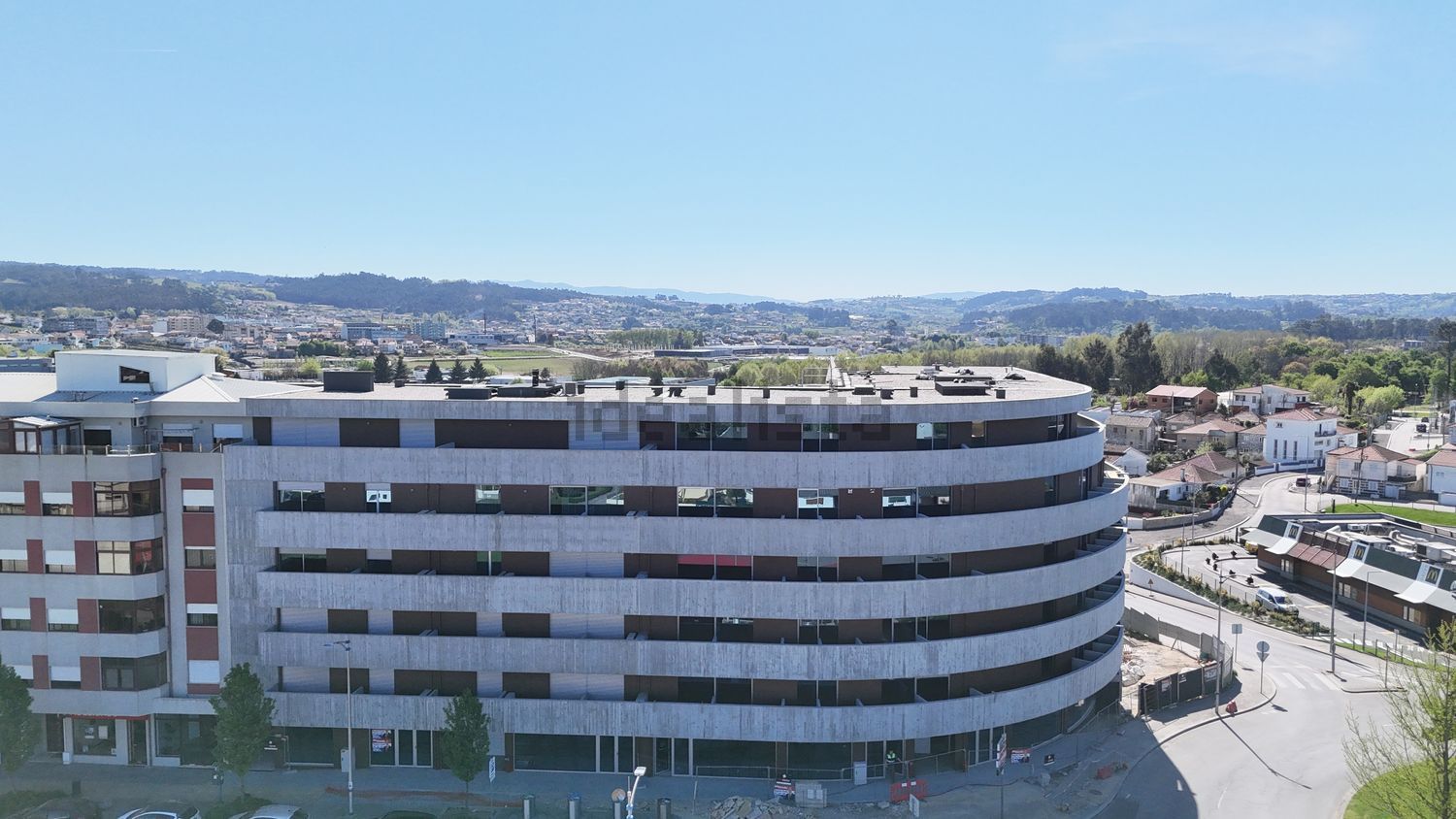 公寓 t2出售在Avenida Doutor Leonardo Coimbra s/n - 外立面