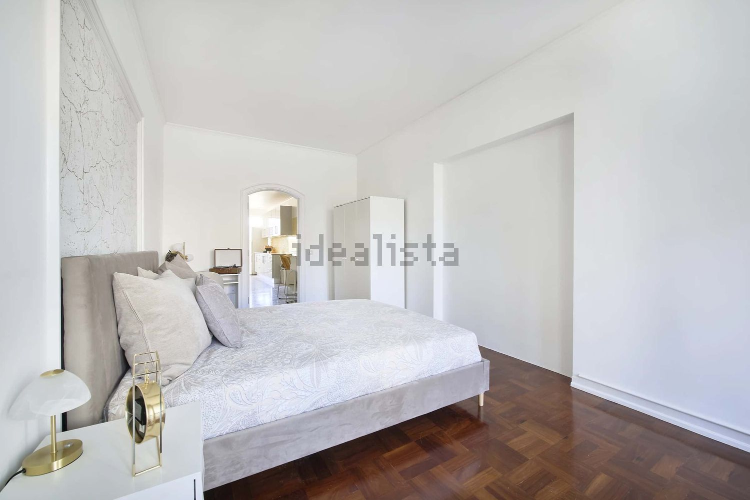 出租房间在Avenida Barbosa du Bocage, 52 - 卧室