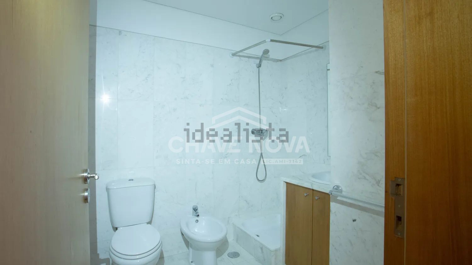 公寓 t2出售在 Quinta da Pedrinha s/n - 卫生间
