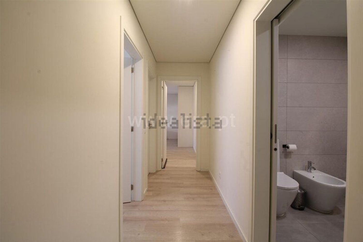 公寓 t3出售在 Coimbrões - 过道