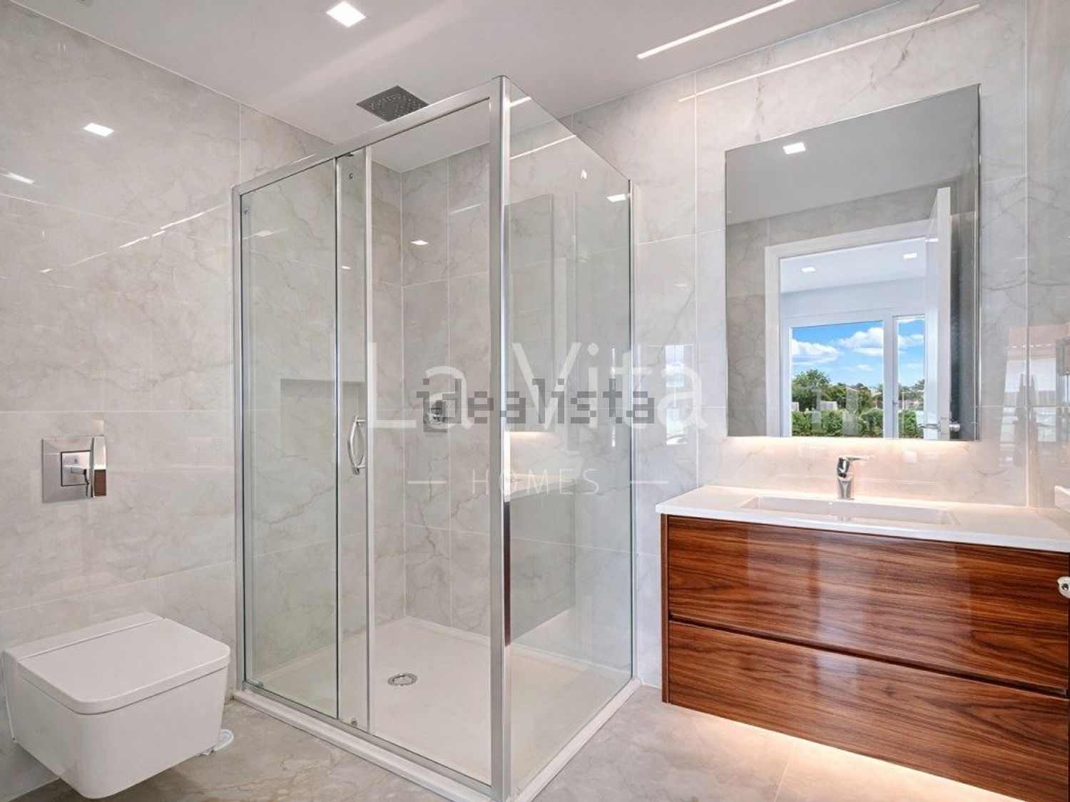 联排别墅出售在Rua Campos Velhos - 卫生间