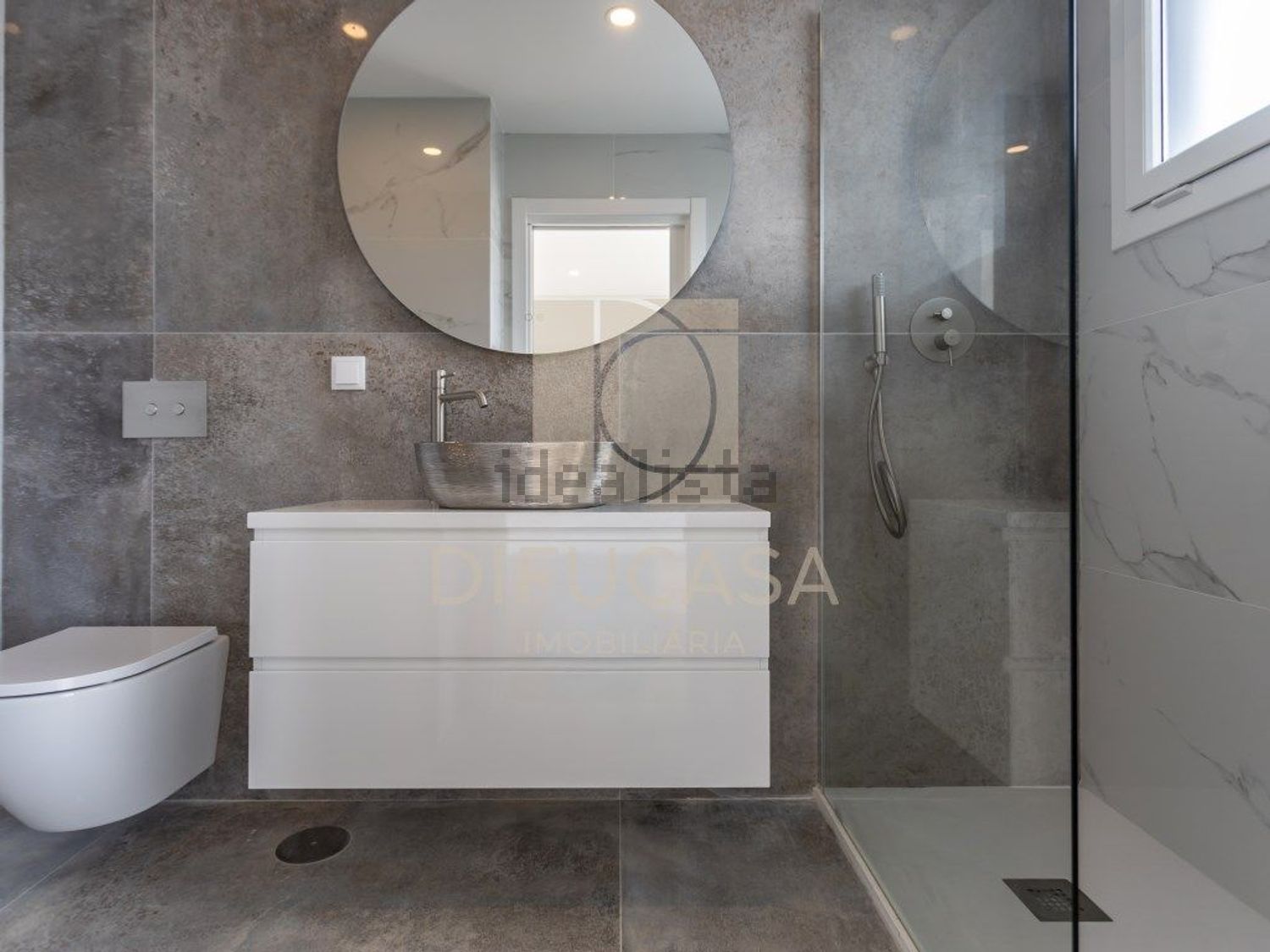 小楼房或独栋别墅出售在 Quinta da Lobateira - 卫生间