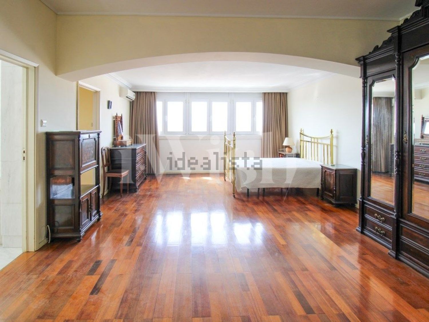 公寓 t6出售在Rua de Sá da Bandeira, 706 - 客厅