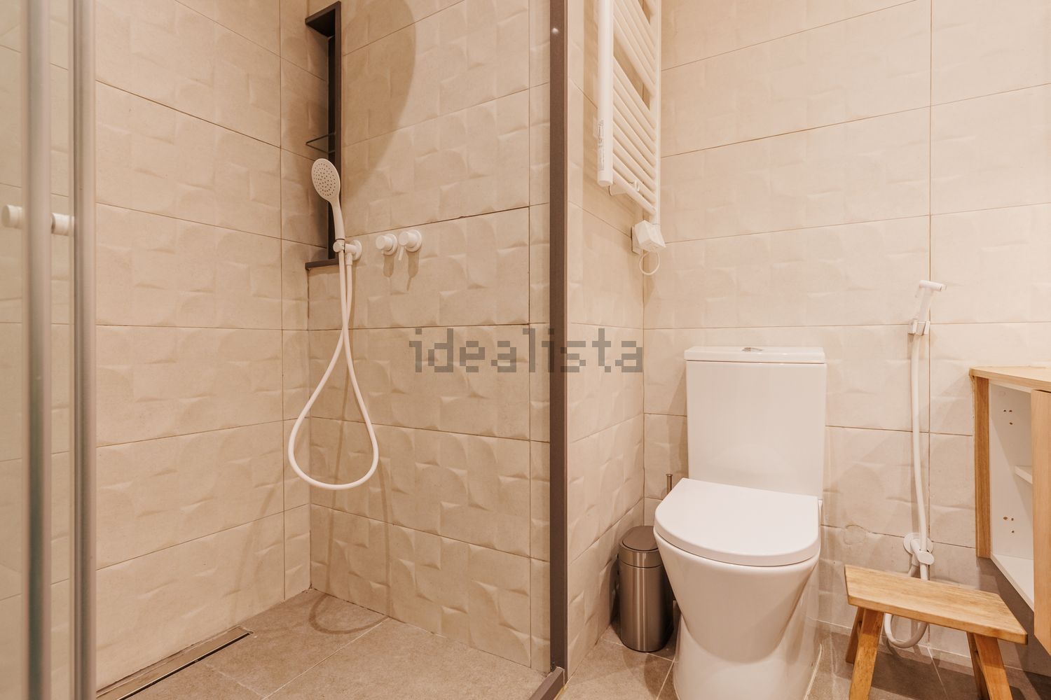 出租公寓 t2在Largo de Soares dos Reis, 60 - 卫生间