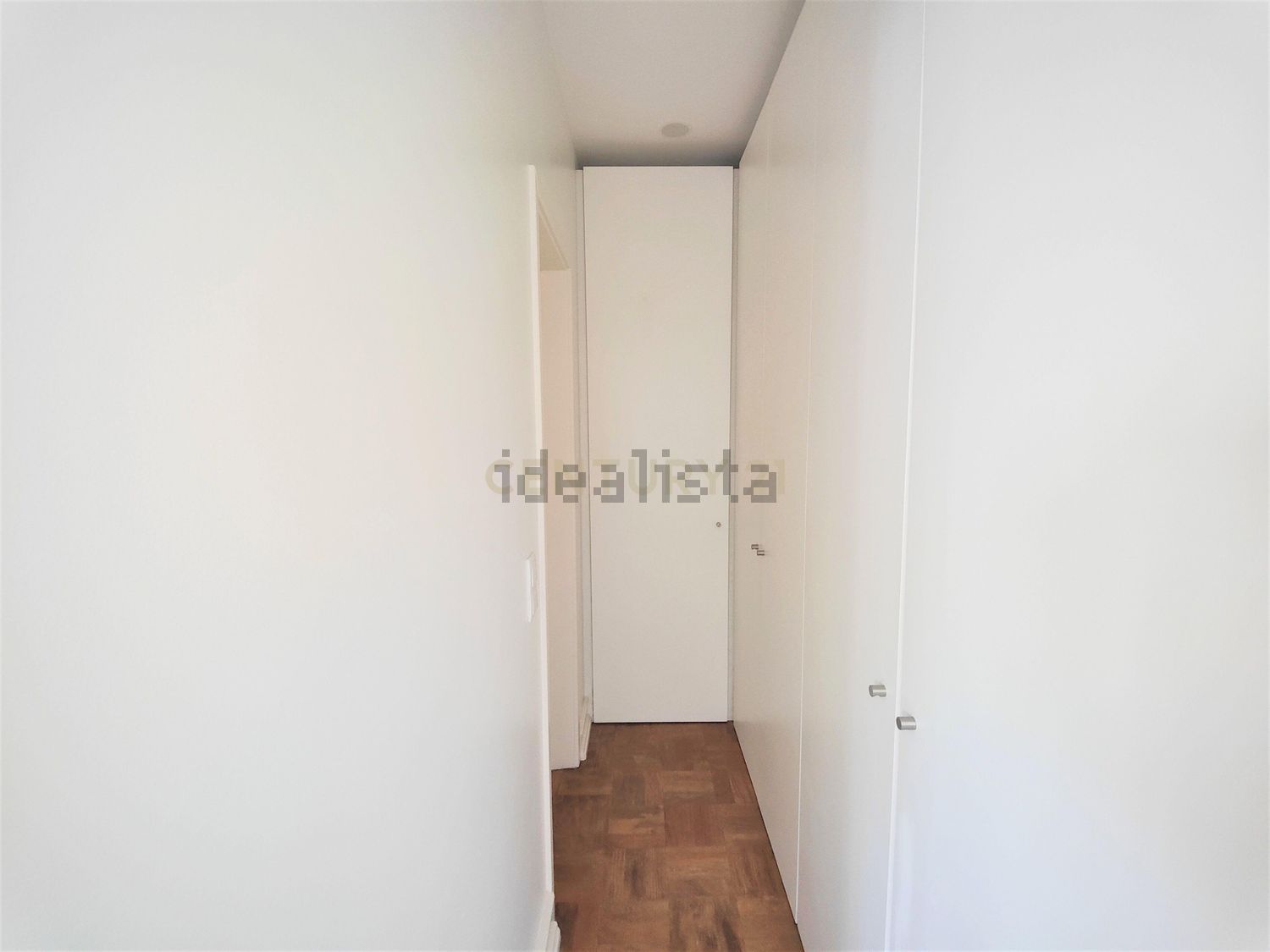 出租公寓 t2在Avenida Dom Rodrigo da Cunha, 15 - 过道